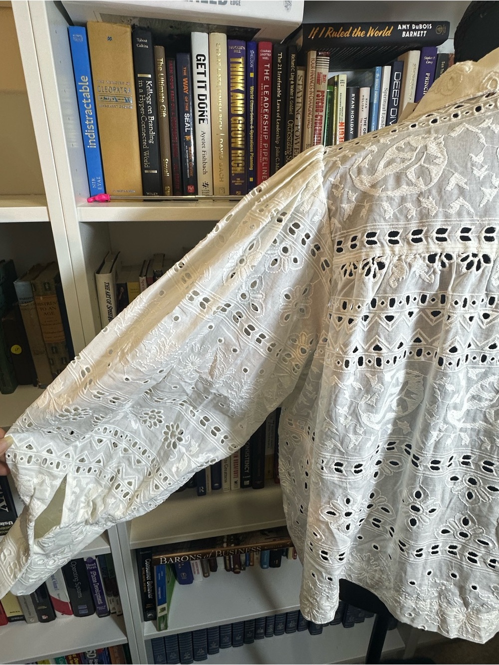 House of Harlow 1960 White Eyelet Button-Up Blouse - Picture 5 of 6